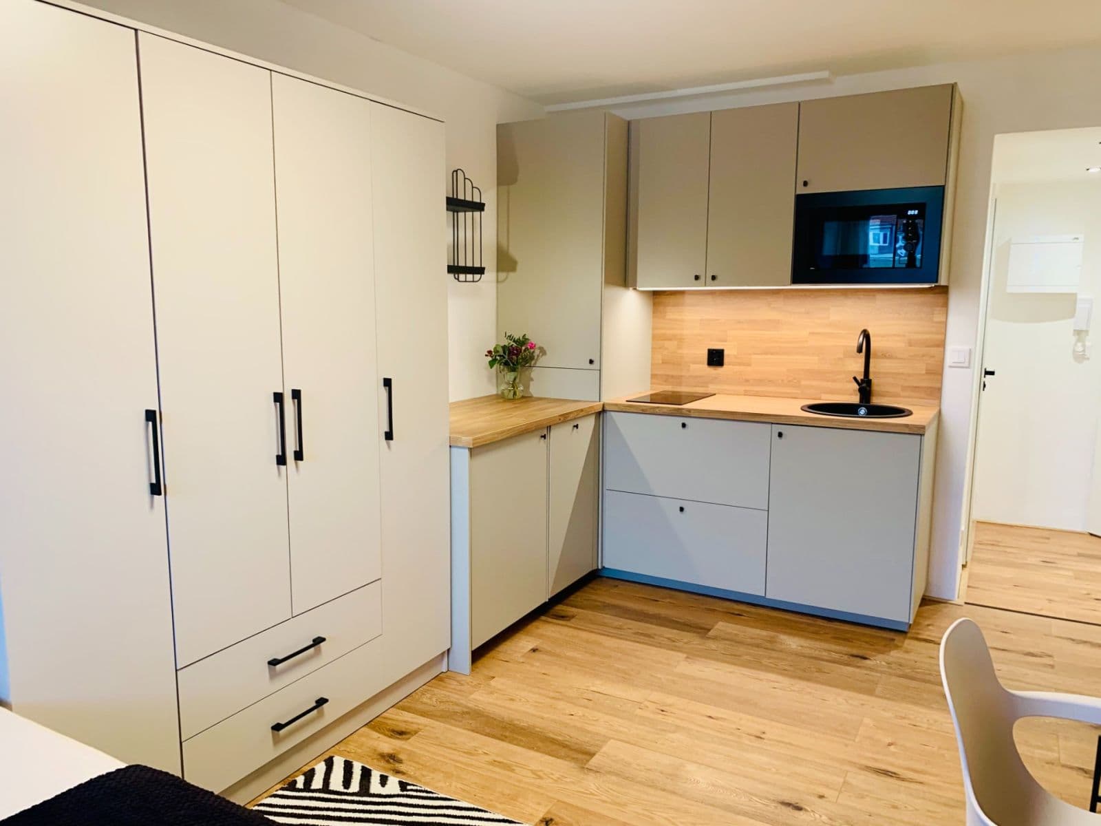 Pronájem bytu 1+kk 24 m², Petra Rezka, Praha, Praha Pronájem bytu 1+kk 24 m², Petra Rezka, Praha, Praha