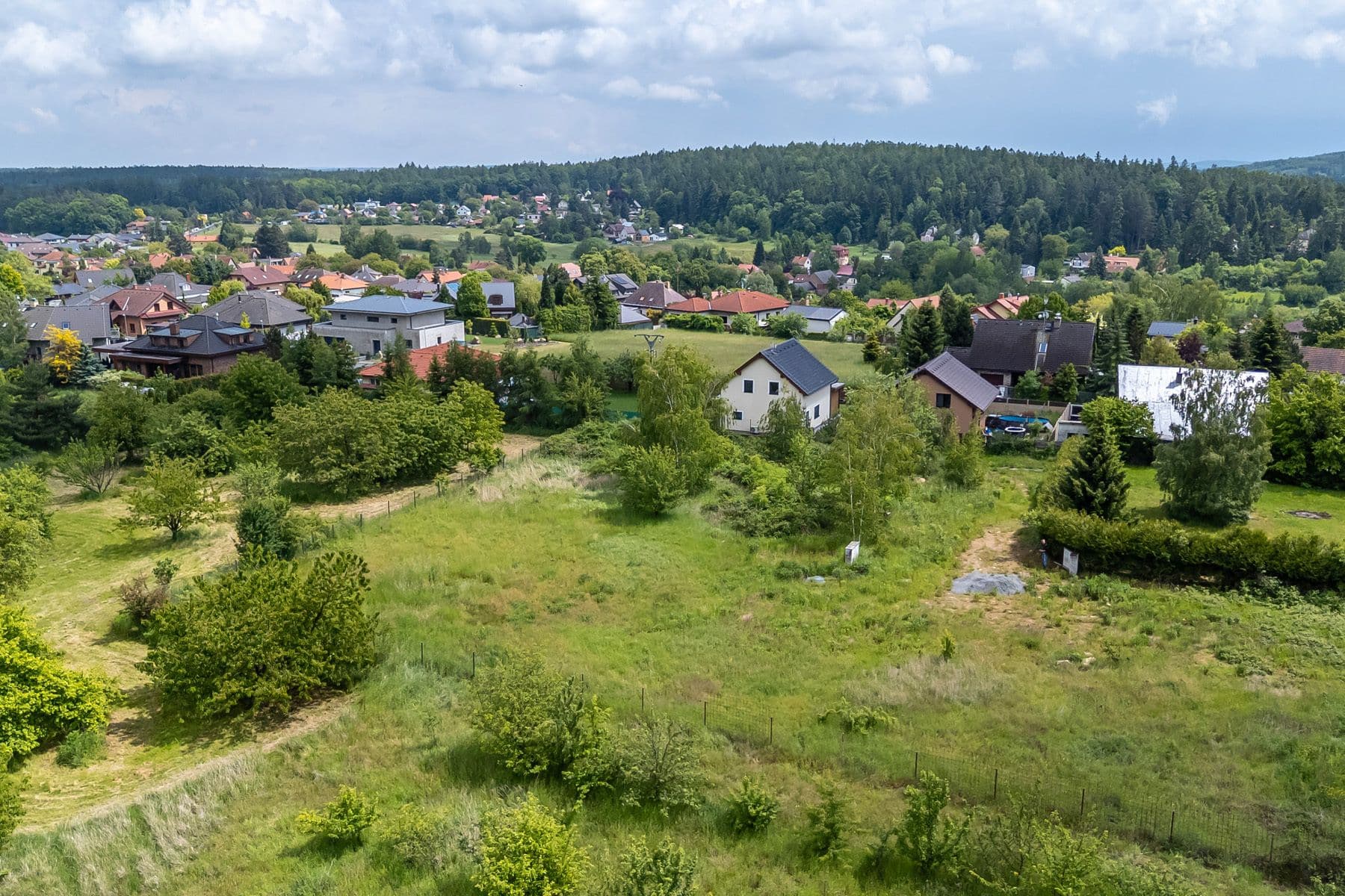 Prodej pozemku 930 m², Na Vyhlídce, Vyžlovka, Středočeský kraj Prodej pozemku 930 m², Na Vyhlídce, Vyžlovka, Středočeský kraj