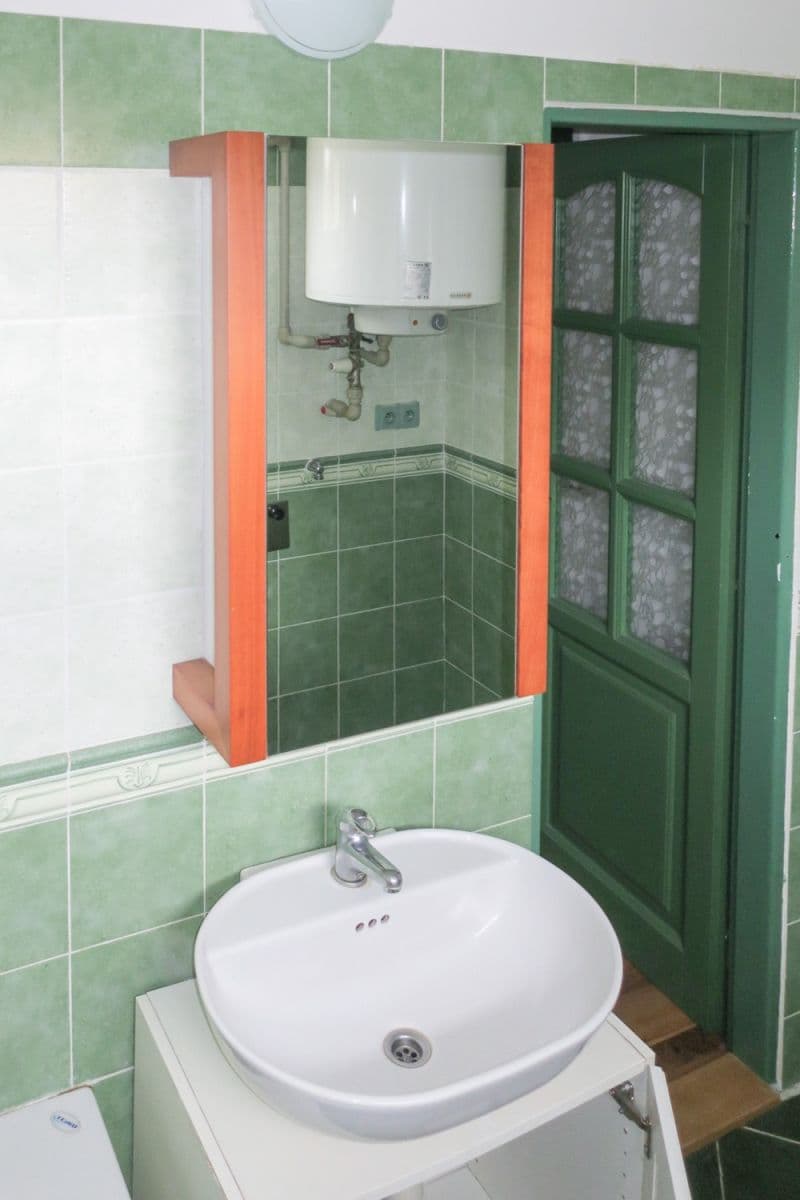 Prodej bytu 3+1 70 m², Kamenný Přívoz, Středočeský kraj Prodej bytu 3+1 70 m², Kamenný Přívoz, Středočeský kraj