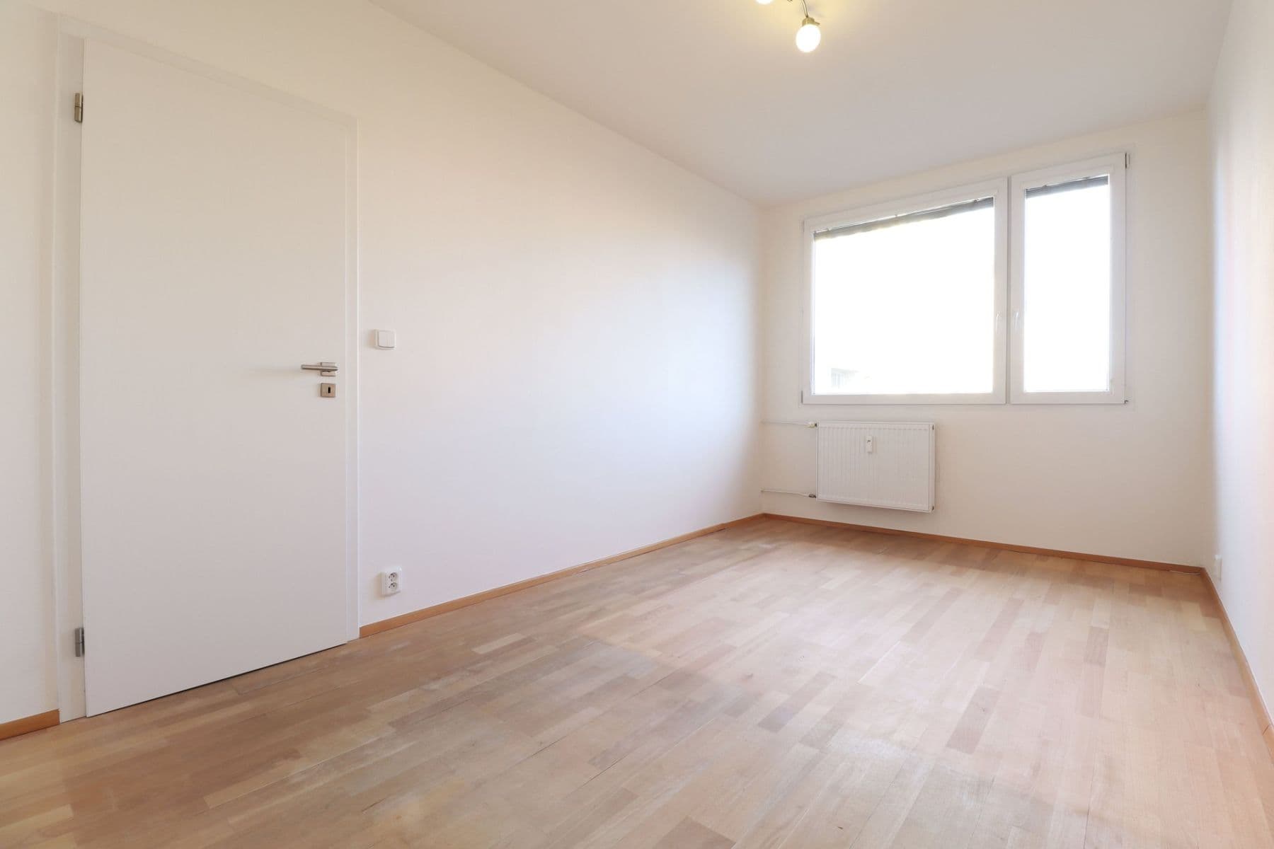 Pronájem bytu 3+1 69 m², Tanvaldská, Praha, Praha Pronájem bytu 3+1 69 m², Tanvaldská, Praha, Praha