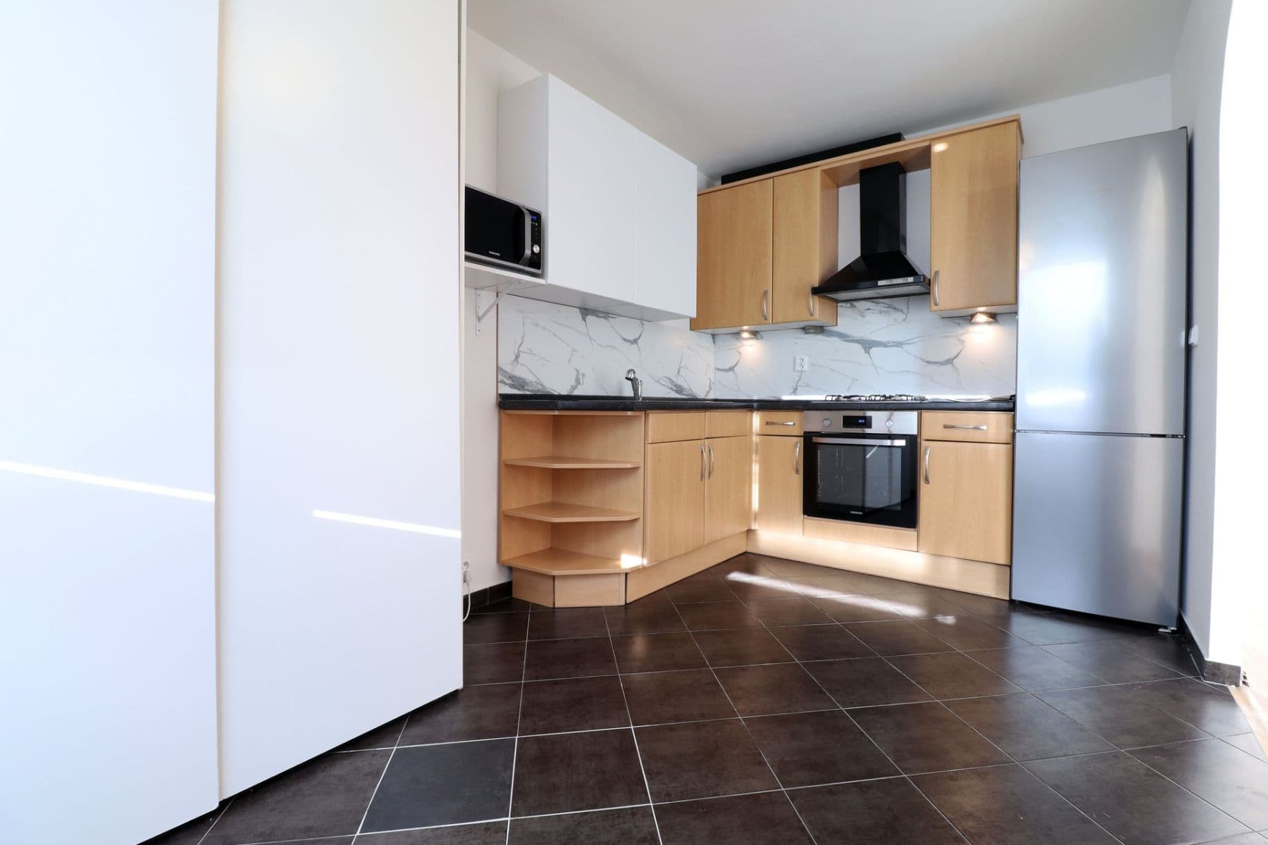 Pronájem bytu 3+1 69 m², Tanvaldská, Praha, Praha Pronájem bytu 3+1 69 m², Tanvaldská, Praha, Praha