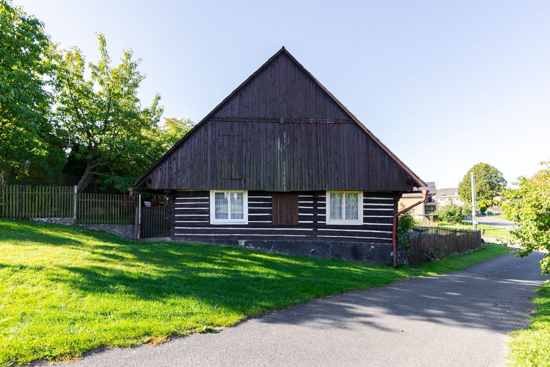 Prodej chaty, chalupy 90 m², pozemek 933 m², Olešná, Středočeský kraj Prodej chaty, chalupy 90 m², pozemek 933 m², Olešná, Středočeský kraj