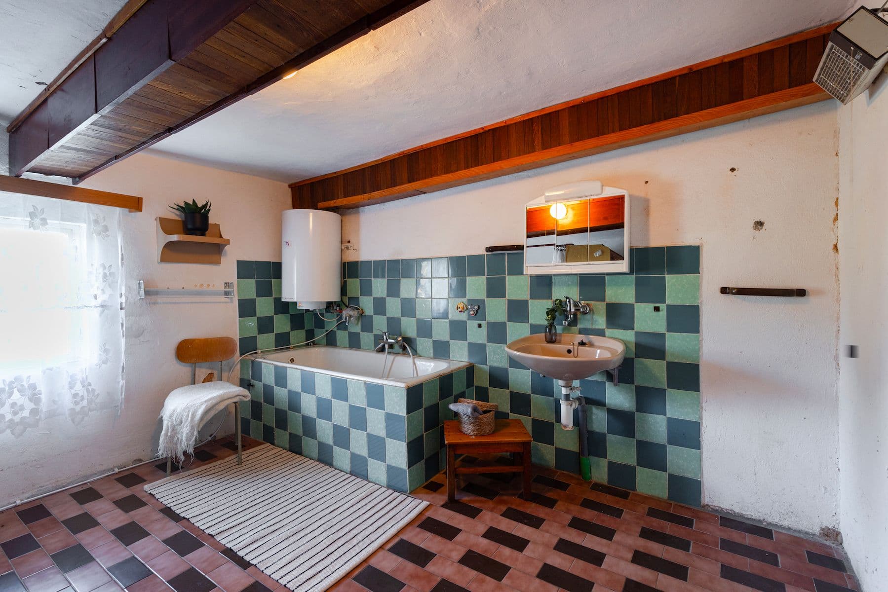 Prodej chaty, chalupy 90 m², pozemek 933 m², Olešná, Středočeský kraj Prodej chaty, chalupy 90 m², pozemek 933 m², Olešná, Středočeský kraj