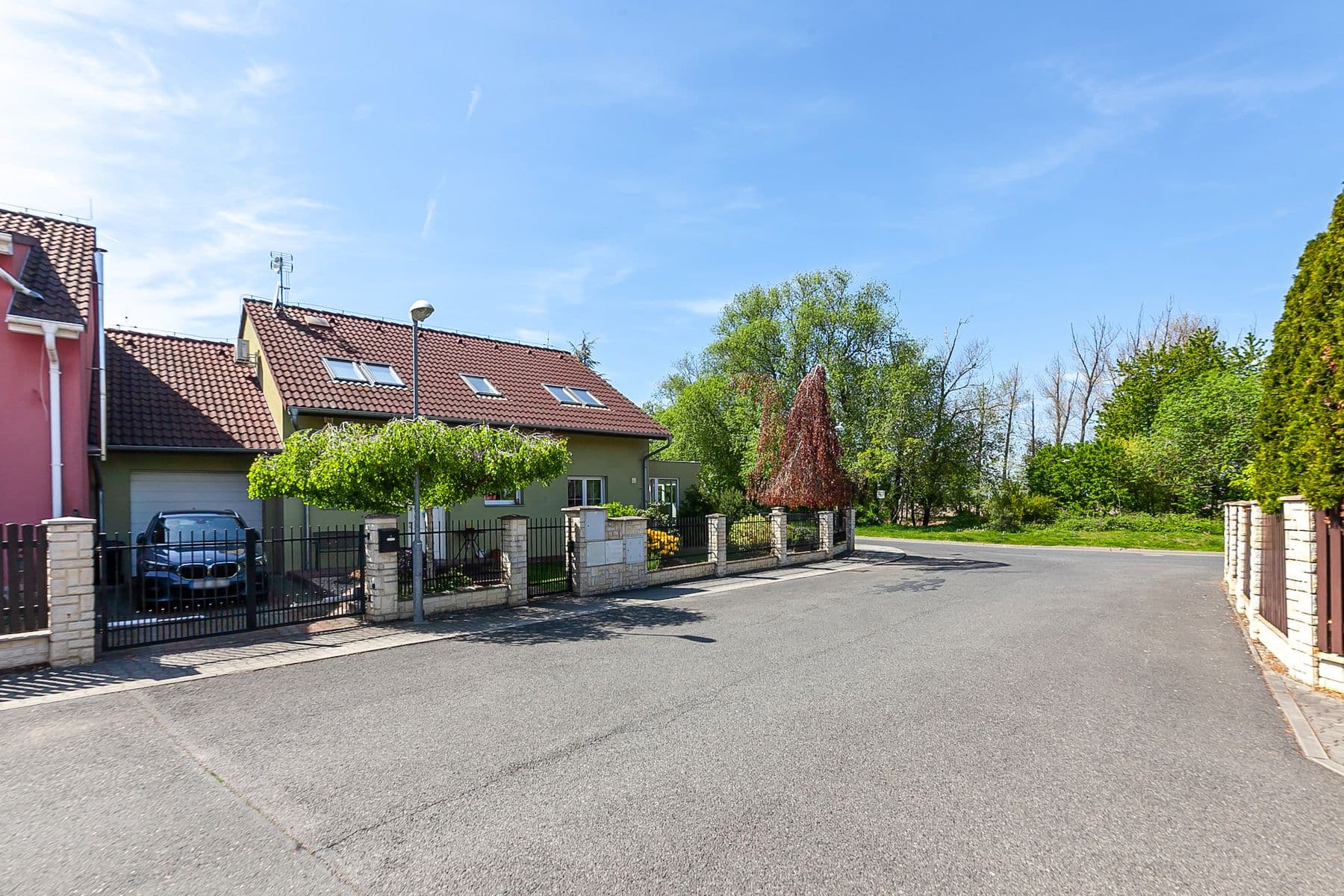 Prodej domu 270 m², pozemek 598 m², K Remízku, Vestec, Středočeský kraj Prodej domu 270 m², pozemek 598 m², K Remízku, Vestec, Středočeský kraj