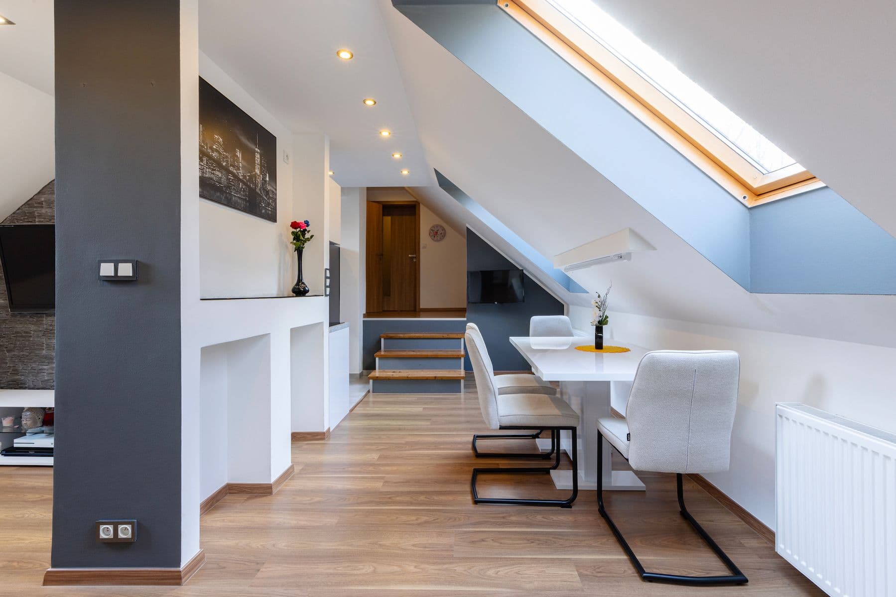 Prodej domu 240 m², pozemek 2.000 m², Luční, Kamenice, Středočeský kraj Prodej domu 240 m², pozemek 2.000 m², Luční, Kamenice, Středočeský kraj