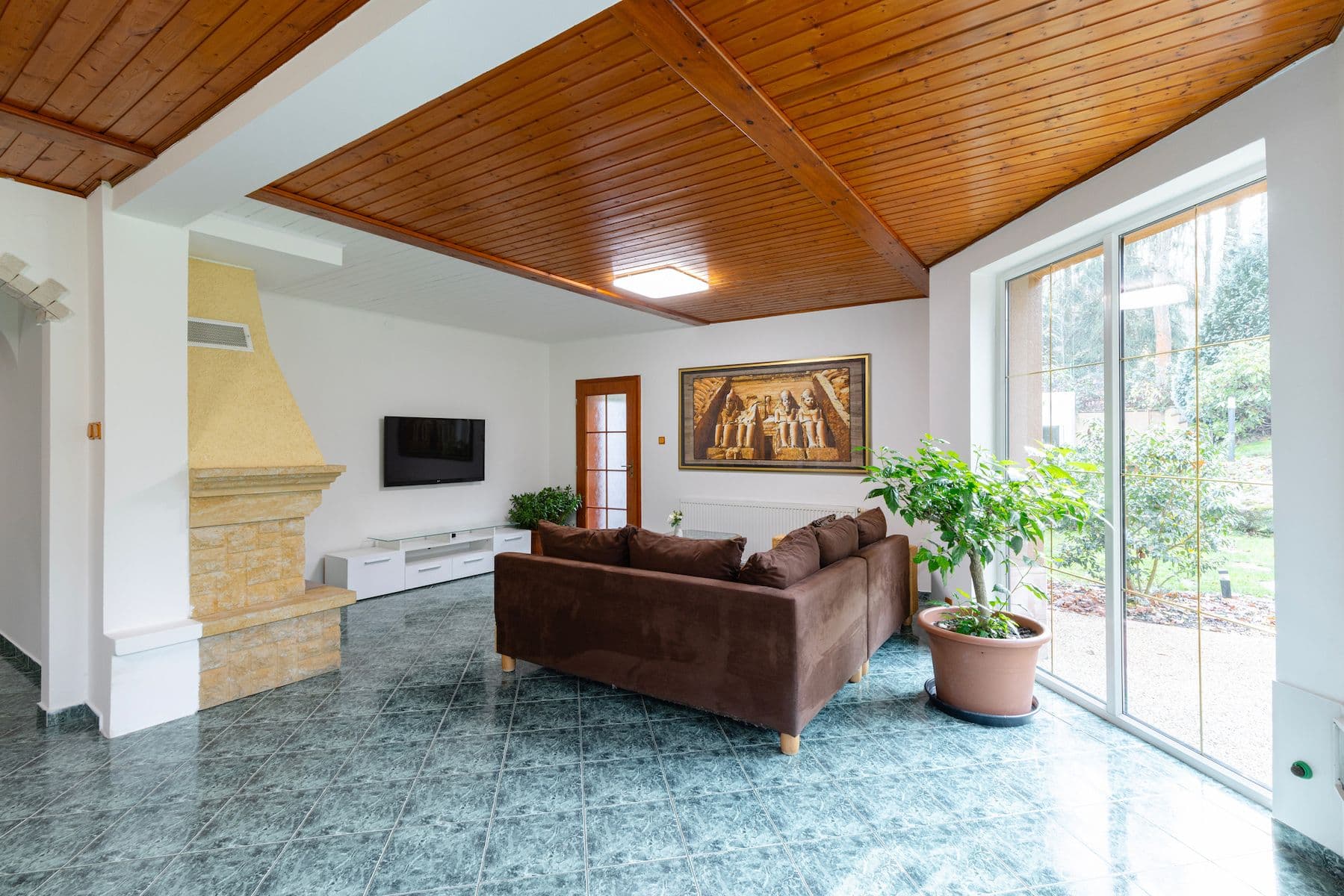 Prodej domu 240 m², pozemek 2.000 m², Luční, Kamenice, Středočeský kraj Prodej domu 240 m², pozemek 2.000 m², Luční, Kamenice, Středočeský kraj