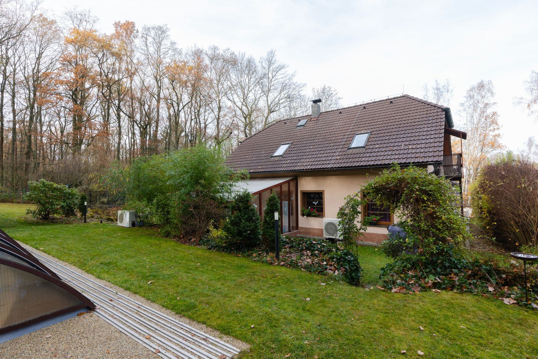 Prodej domu 240 m², pozemek 2.000 m², Luční, Kamenice, Středočeský kraj Prodej domu 240 m², pozemek 2.000 m², Luční, Kamenice, Středočeský kraj