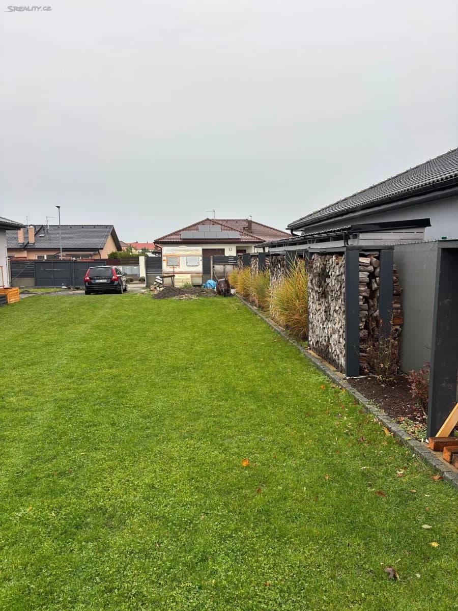 Prodej domu 95 m², pozemek 980 m², Třebichovická, Kladno, Středočeský kraj Prodej domu 95 m², pozemek 980 m², Třebichovická, Kladno, Středočeský kraj