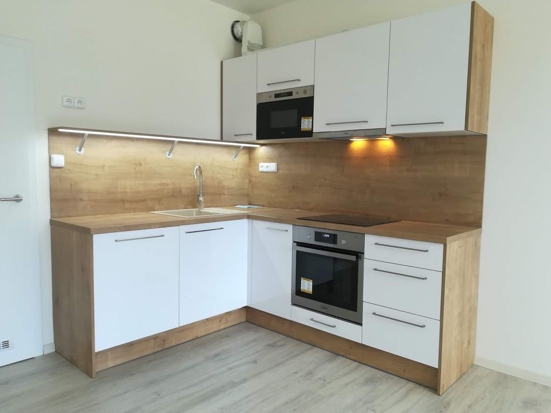 Pronájem bytu 1+kk 34 m², Medlánecká, Brno, Jihomoravský kraj Pronájem bytu 1+kk 34 m², Medlánecká, Brno, Jihomoravský kraj