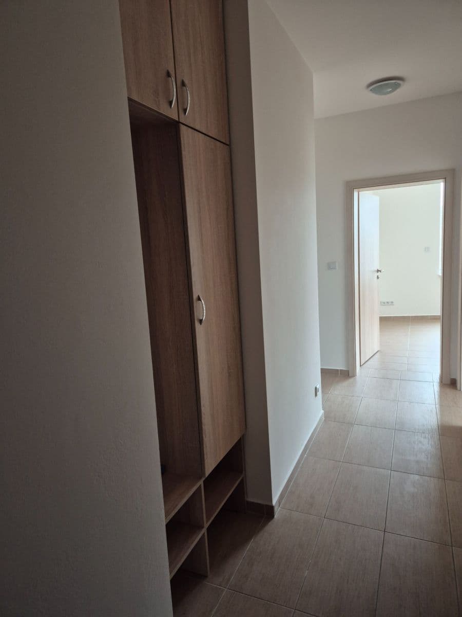 Pronájem bytu 3+kk 107 m², Premonstrátů, Chýně, Středočeský kraj Pronájem bytu 3+kk 107 m², Premonstrátů, Chýně, Středočeský kraj