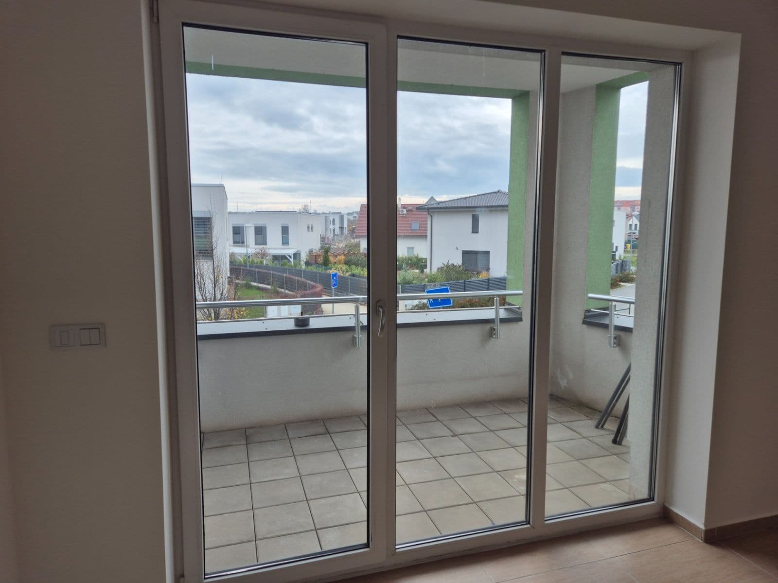 Pronájem bytu 3+kk 107 m², Premonstrátů, Chýně, Středočeský kraj Pronájem bytu 3+kk 107 m², Premonstrátů, Chýně, Středočeský kraj