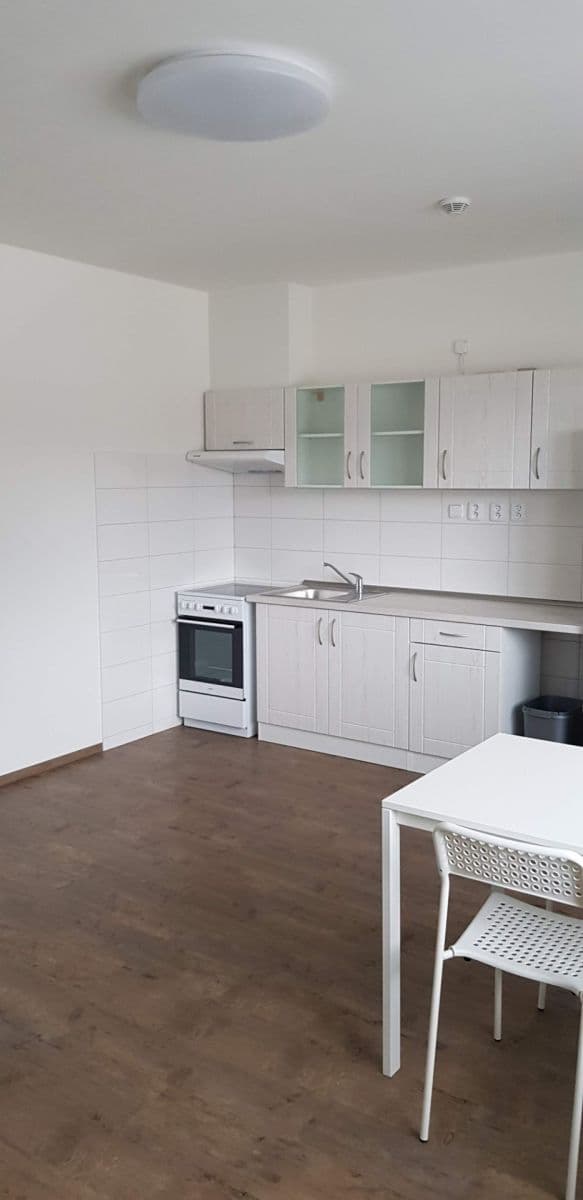Pronájem bytu 2+kk 60 m², Chelčického, Brno, Jihomoravský kraj Pronájem bytu 2+kk 60 m², Chelčického, Brno, Jihomoravský kraj