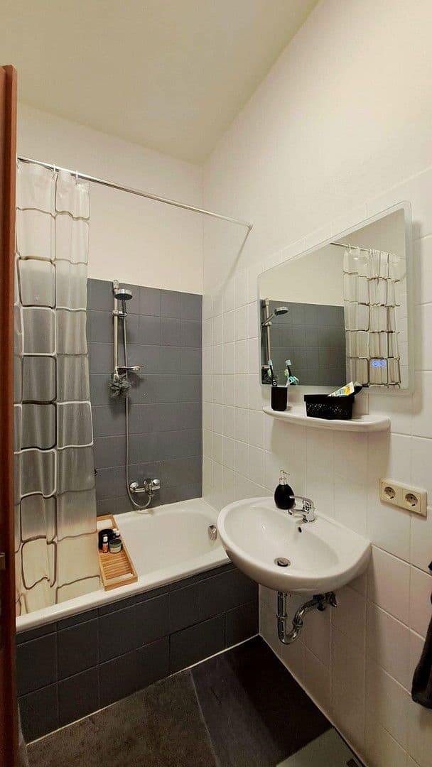 Pronájem bytu 2+1 55 m², Landwehrstr. 39, Hof, Bavorsko Pronájem bytu 2+1 55 m², Landwehrstr. 39, Hof, Bavorsko