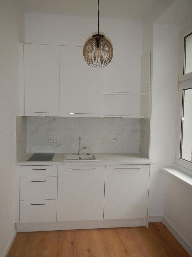 Prodej bytu 1+1 31 m², Berlin - Tempelhof, Berlín Prodej bytu 1+1 31 m², Berlin - Tempelhof, Berlín