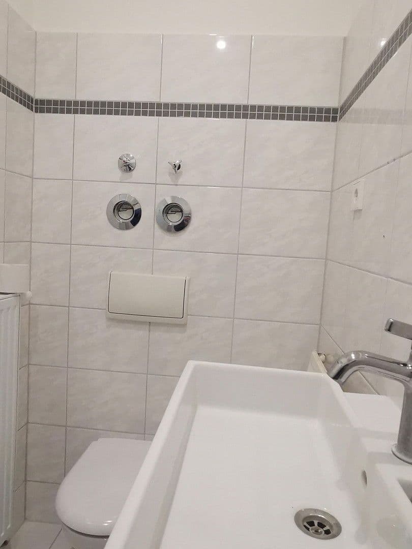 Prodej bytu 1+1 31 m², Berlin - Tempelhof, Berlín Prodej bytu 1+1 31 m², Berlin - Tempelhof, Berlín