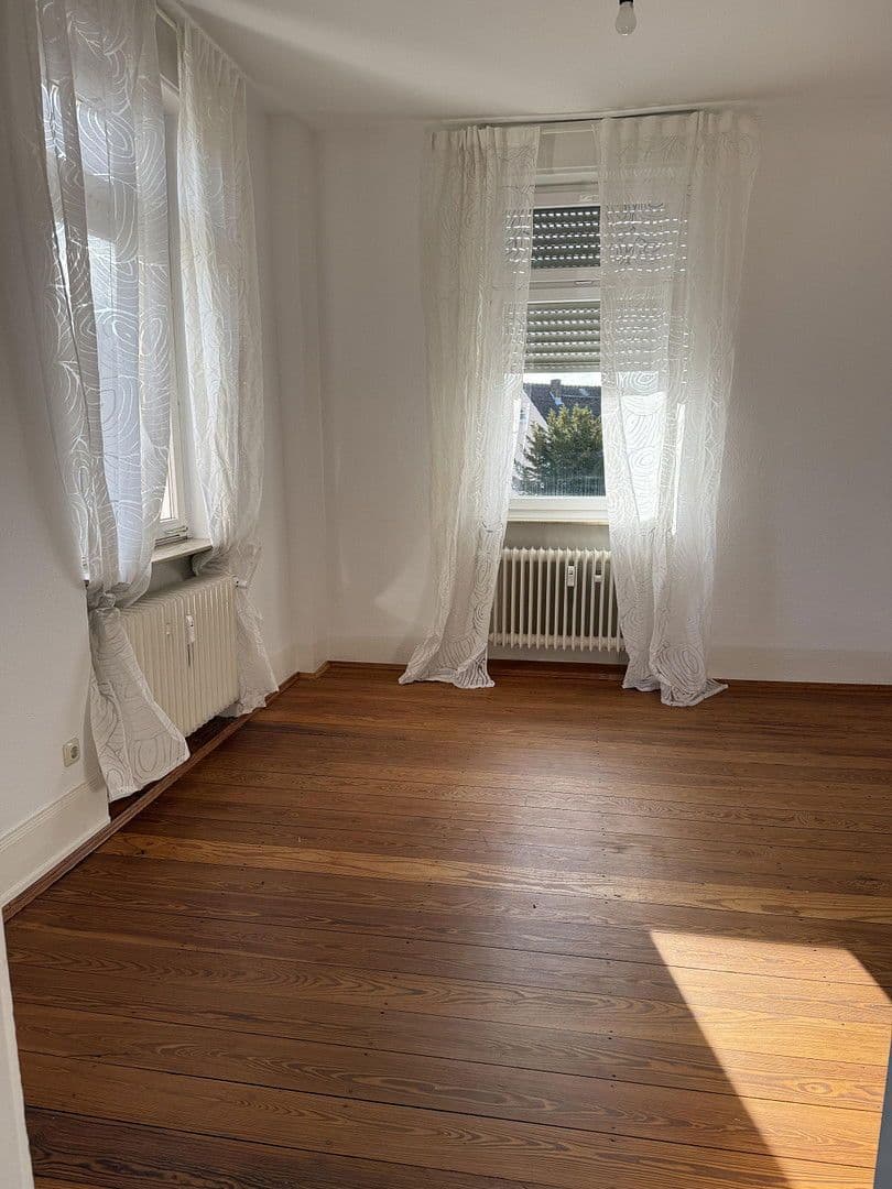 Pronájem bytu 3+1 101 m², Kronberg im Taunus, Hessen Pronájem bytu 3+1 101 m², Kronberg im Taunus, Hessen