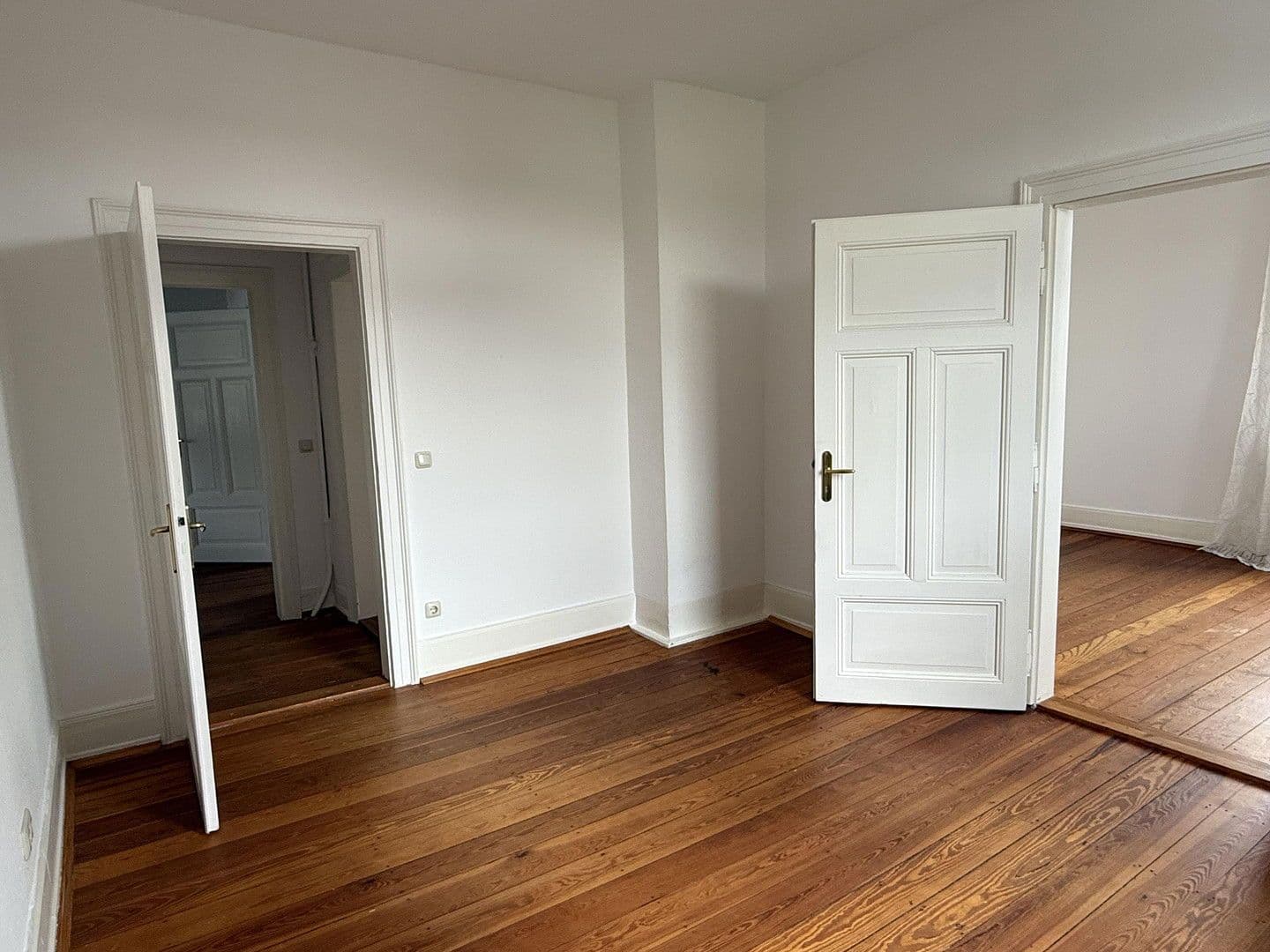 Pronájem bytu 3+1 101 m², Kronberg im Taunus, Hessen Pronájem bytu 3+1 101 m², Kronberg im Taunus, Hessen