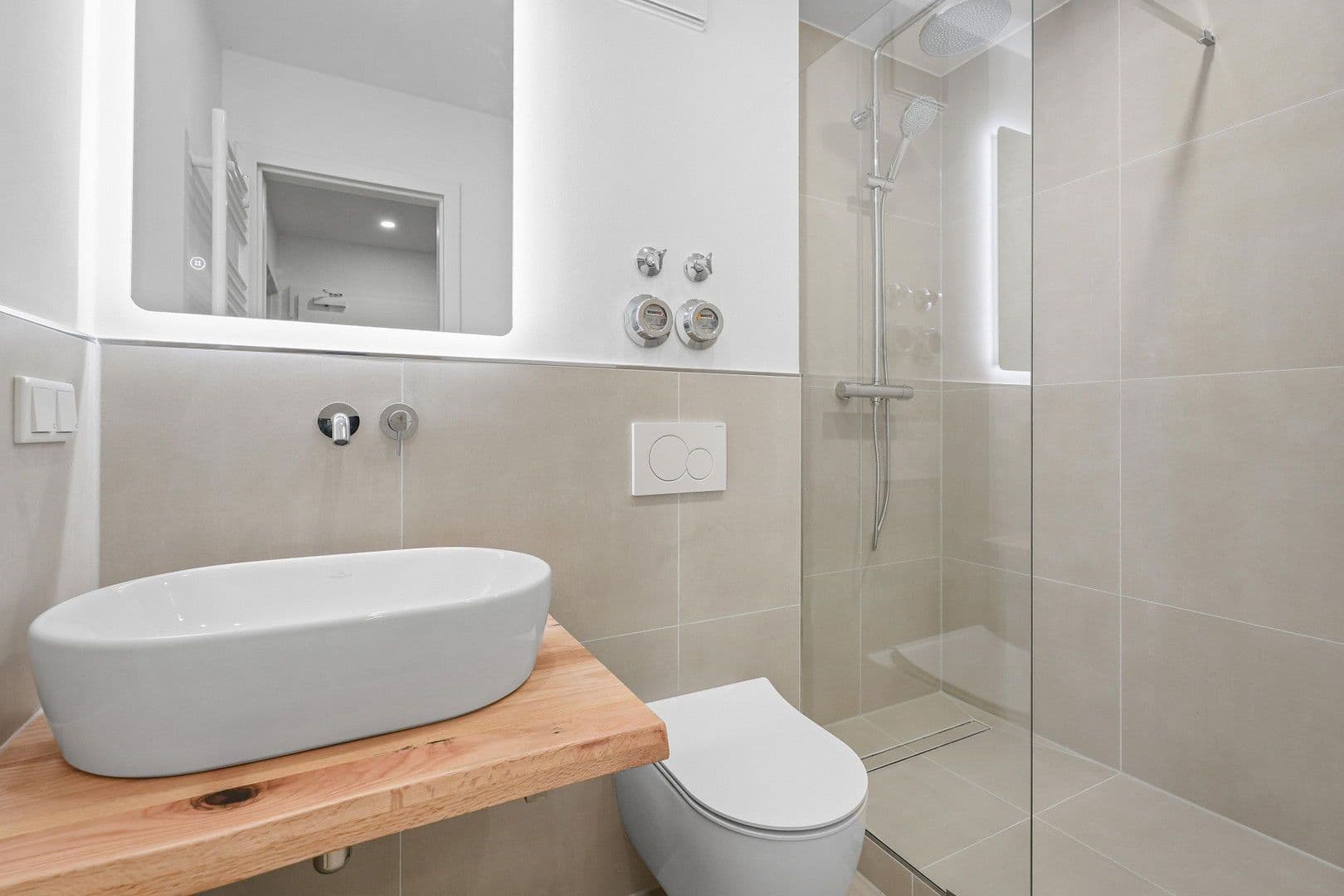 Pronájem bytu 3+1 46 m², Bremen, Bremen Pronájem bytu 3+1 46 m², Bremen, Bremen