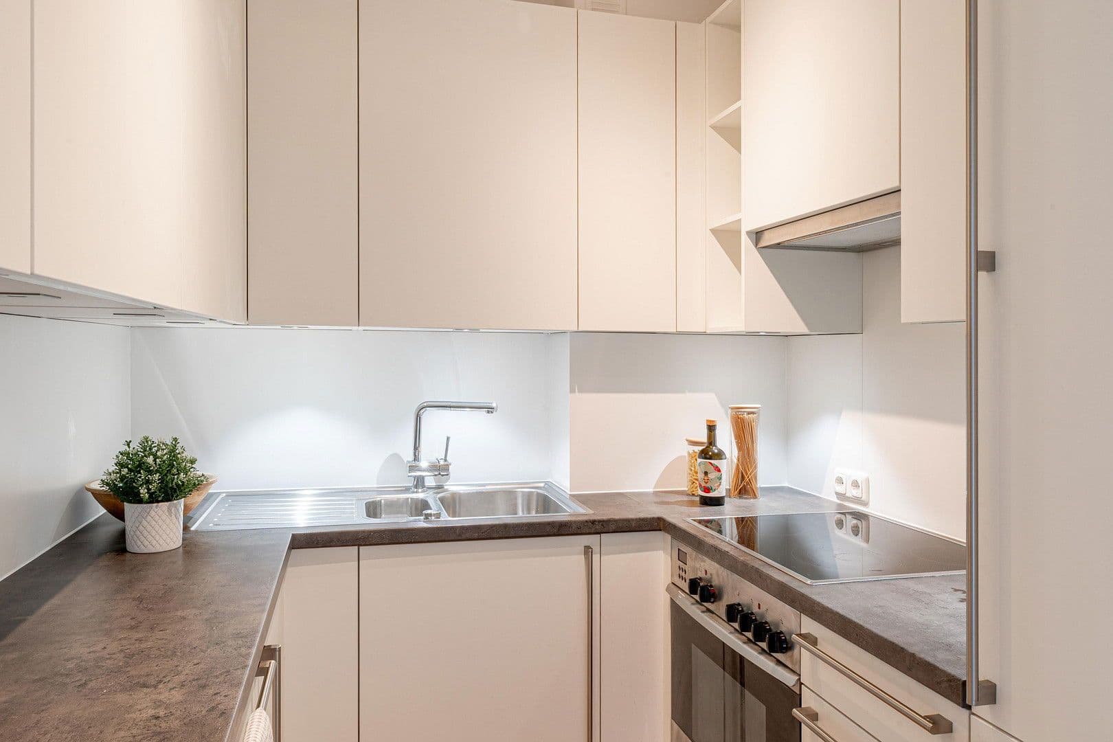 Prodej bytu 3+1 76 m², Meiendorfer Straße 12a, Hamburg, Hamburg Prodej bytu 3+1 76 m², Meiendorfer Straße 12a, Hamburg, Hamburg