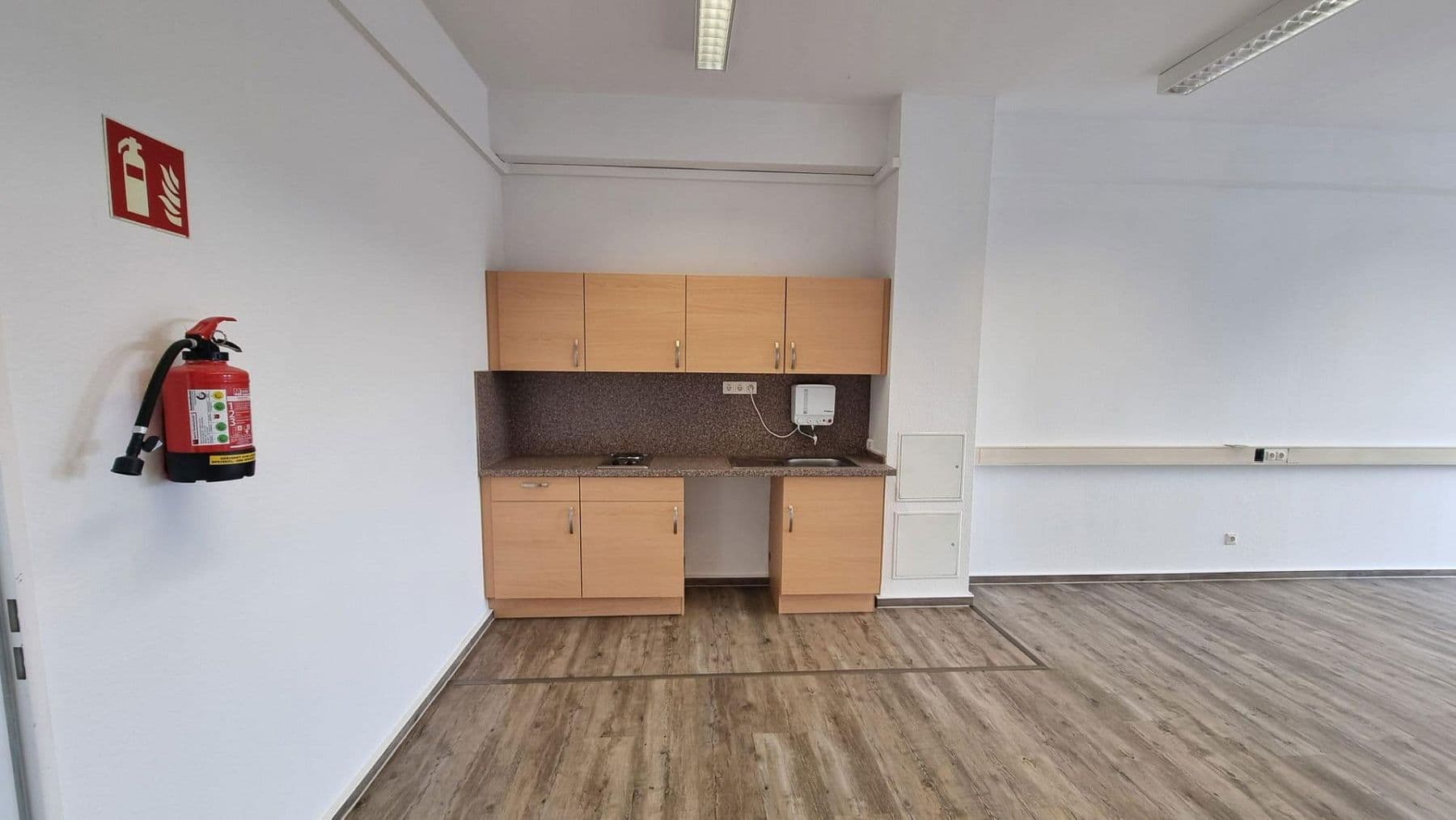 Pronájem kanceláře 145 m², Grusonstraße 55, Hamburg, Hamburg Pronájem kanceláře 145 m², Grusonstraße 55, Hamburg, Hamburg