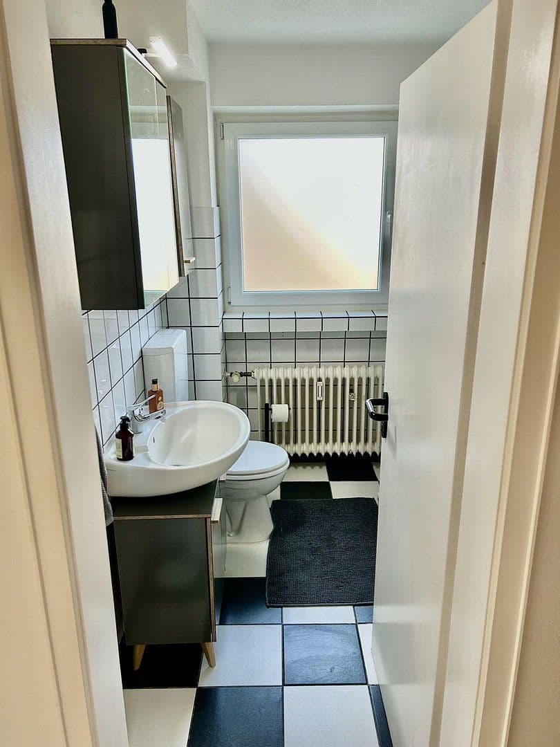 Pronájem bytu 2+1 57 m², Karlsruher Straße 13, Villingen-Schwenningen, Bádensko-Württembersko Pronájem bytu 2+1 57 m², Karlsruher Straße 13, Villingen-Schwenningen, Bádensko-Württembersko