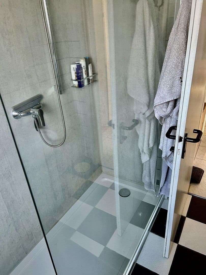 Pronájem bytu 2+1 57 m², Karlsruher Straße 13, Villingen-Schwenningen, Bádensko-Württembersko Pronájem bytu 2+1 57 m², Karlsruher Straße 13, Villingen-Schwenningen, Bádensko-Württembersko