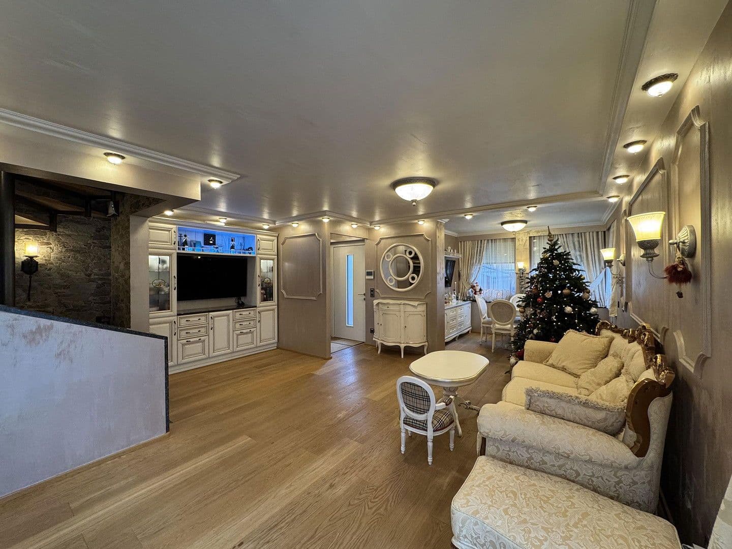 Prodej bytu 5+1 116 m², Garmisch-Partenkirchen, Bavorsko Prodej bytu 5+1 116 m², Garmisch-Partenkirchen, Bavorsko