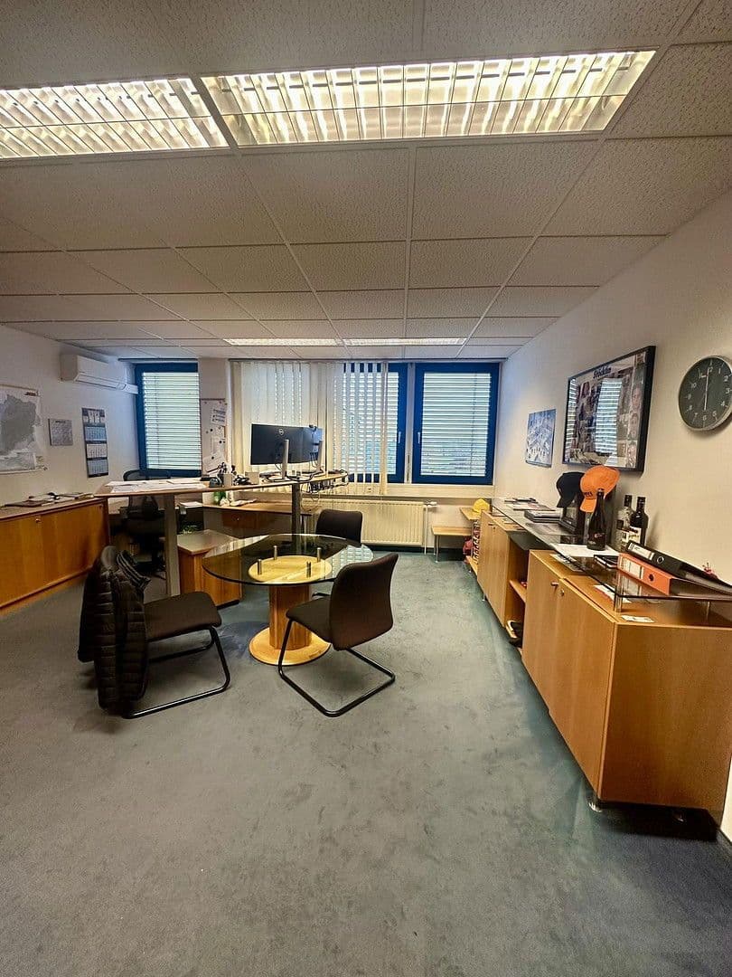 Pronájem nebytového prostoru 1.380 m², Industriestraße 23, Guntramsdorf, Dolní Rakousko Pronájem nebytového prostoru 1.380 m², Industriestraße 23, Guntramsdorf, Dolní Rakousko