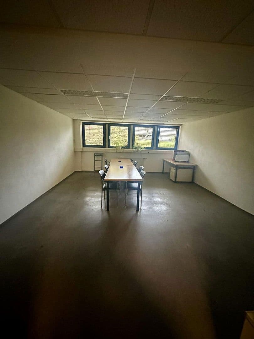 Pronájem nebytového prostoru 1.380 m², Industriestraße 23, Guntramsdorf, Dolní Rakousko Pronájem nebytového prostoru 1.380 m², Industriestraße 23, Guntramsdorf, Dolní Rakousko