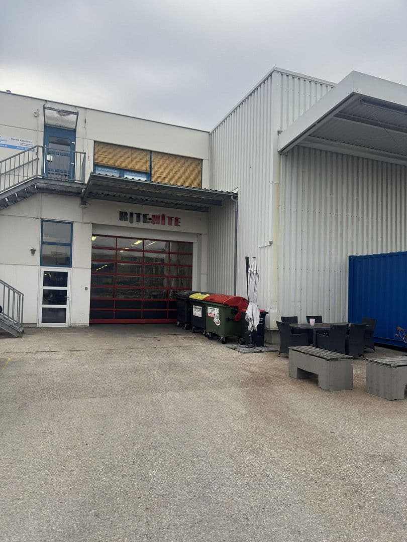 Pronájem nebytového prostoru 1.380 m², Industriestraße 23, Guntramsdorf, Dolní Rakousko Pronájem nebytového prostoru 1.380 m², Industriestraße 23, Guntramsdorf, Dolní Rakousko