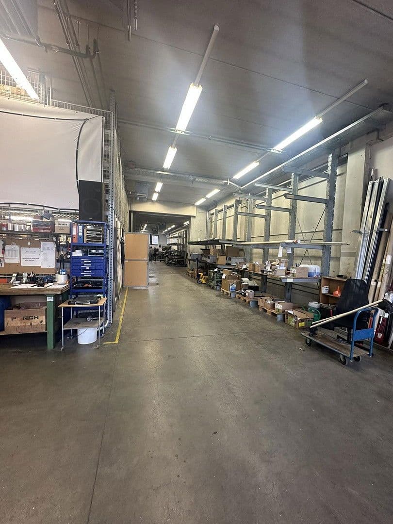 Pronájem nebytového prostoru 1.380 m², Industriestraße 23, Guntramsdorf, Dolní Rakousko Pronájem nebytového prostoru 1.380 m², Industriestraße 23, Guntramsdorf, Dolní Rakousko
