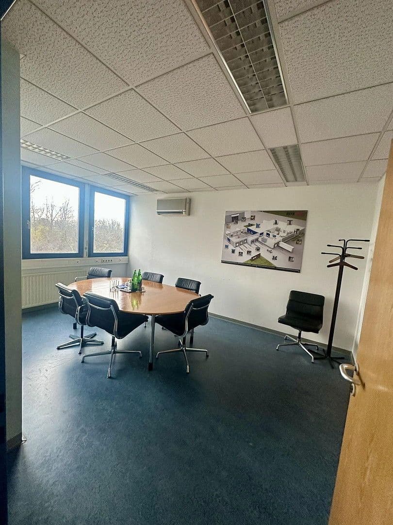 Pronájem nebytového prostoru 1.380 m², Industriestraße 23, Guntramsdorf, Dolní Rakousko Pronájem nebytového prostoru 1.380 m², Industriestraße 23, Guntramsdorf, Dolní Rakousko