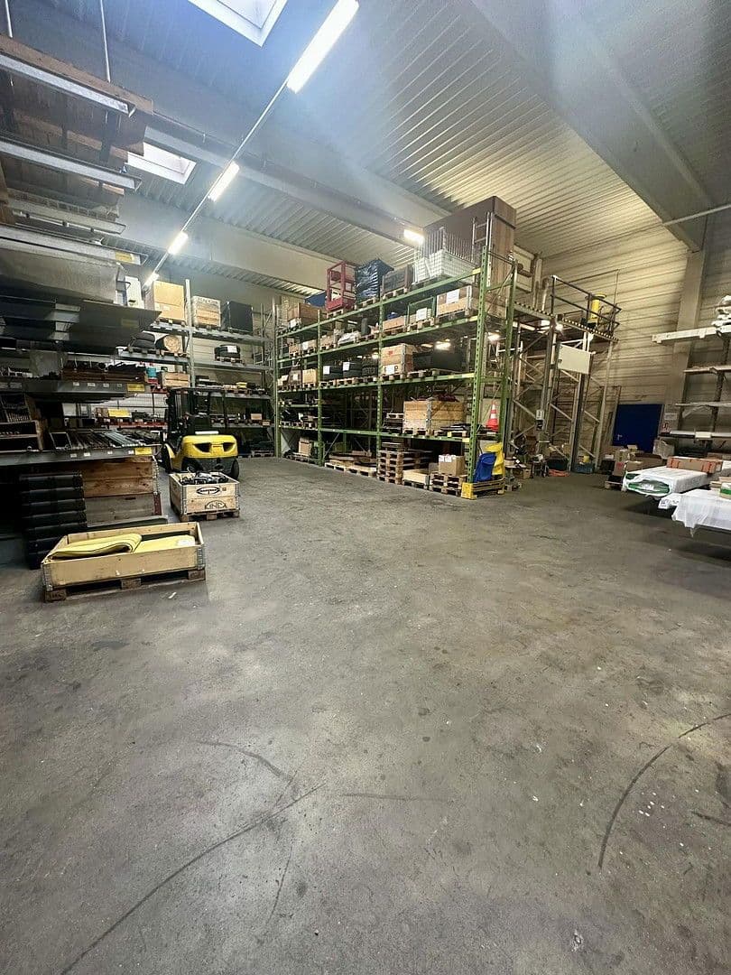 Pronájem nebytového prostoru 1.380 m², Industriestraße 23, Guntramsdorf, Dolní Rakousko Pronájem nebytového prostoru 1.380 m², Industriestraße 23, Guntramsdorf, Dolní Rakousko