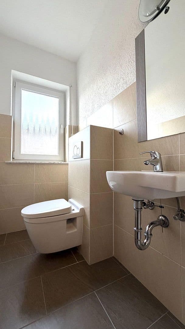 Pronájem bytu 3+1 95 m², Hauptstr. 22, Goddert, Porýní-Falc Pronájem bytu 3+1 95 m², Hauptstr. 22, Goddert, Porýní-Falc