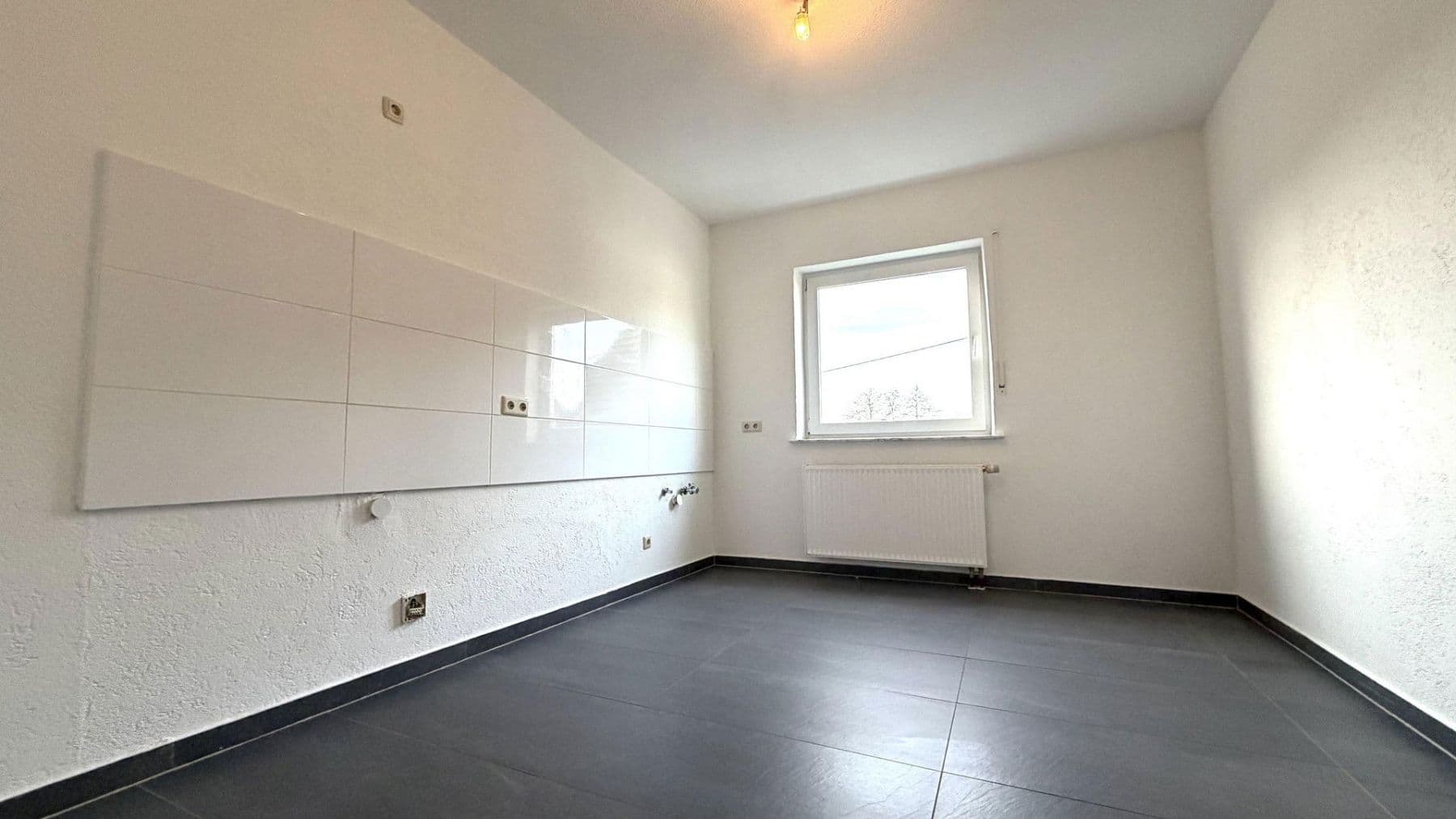 Pronájem bytu 3+1 95 m², Hauptstr. 22, Goddert, Porýní-Falc Pronájem bytu 3+1 95 m², Hauptstr. 22, Goddert, Porýní-Falc