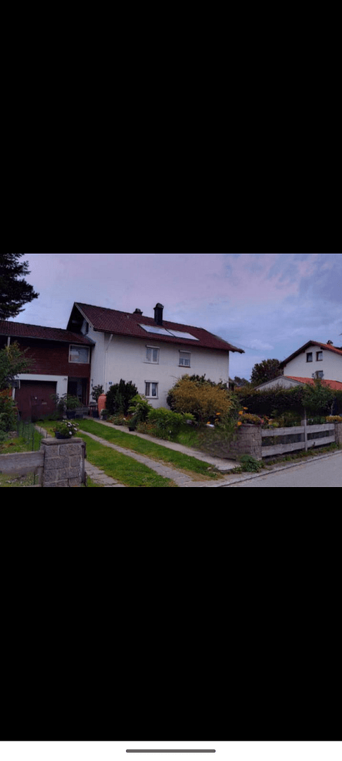 Prodej domu 200 m², pozemek 640 m², Unterthingau, Bavorsko Prodej domu 200 m², pozemek 640 m², Unterthingau, Bavorsko