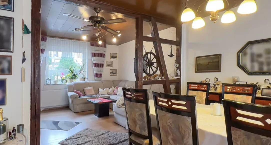 Prodej domu 95 m², pozemek 352 m², Remscheid, Severní Porýní-Vestfálsko Prodej domu 95 m², pozemek 352 m², Remscheid, Severní Porýní-Vestfálsko