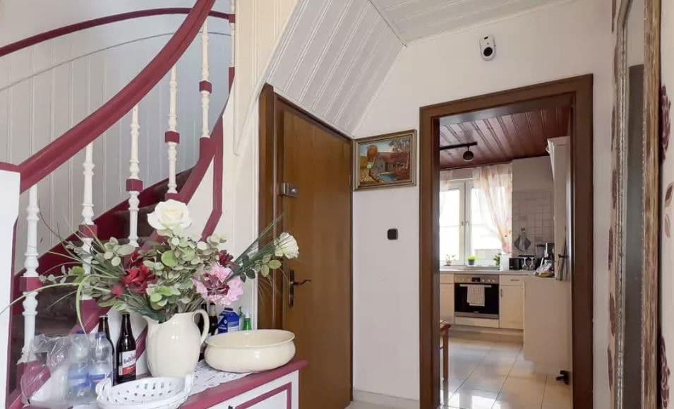 Prodej domu 95 m², pozemek 352 m², Remscheid, Severní Porýní-Vestfálsko Prodej domu 95 m², pozemek 352 m², Remscheid, Severní Porýní-Vestfálsko