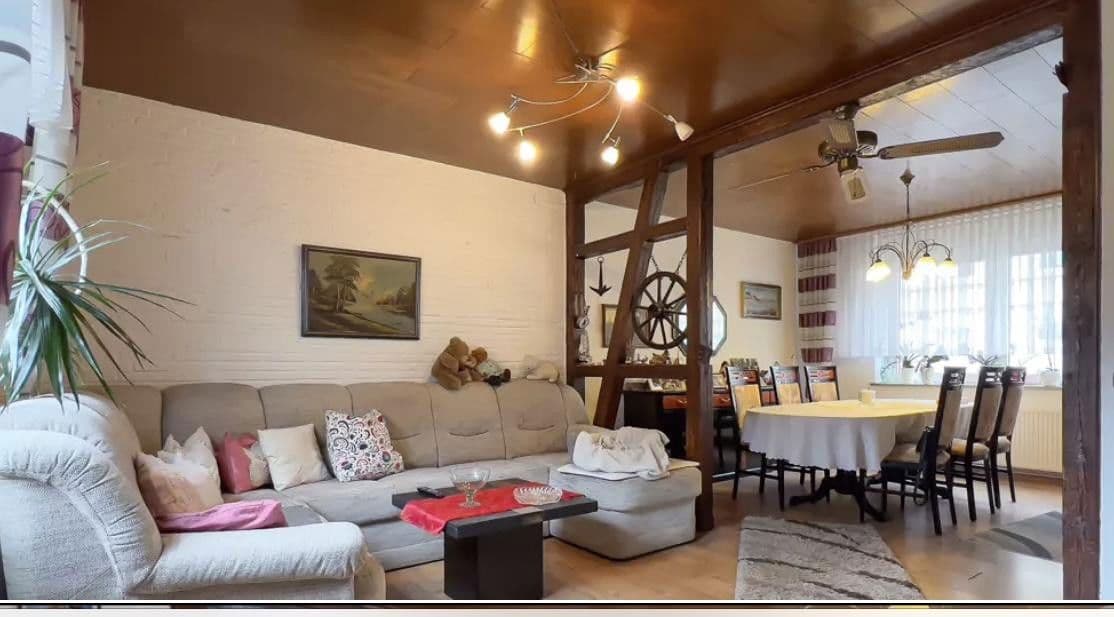 Prodej domu 95 m², pozemek 352 m², Remscheid, Severní Porýní-Vestfálsko Prodej domu 95 m², pozemek 352 m², Remscheid, Severní Porýní-Vestfálsko