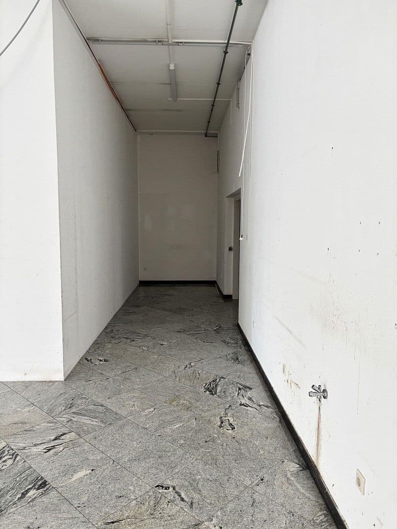 Pronájem kanceláře 246 m², Banhofsraße 29-31, Tulln an der Donau, Dolní Rakousko Pronájem kanceláře 246 m², Banhofsraße 29-31, Tulln an der Donau, Dolní Rakousko