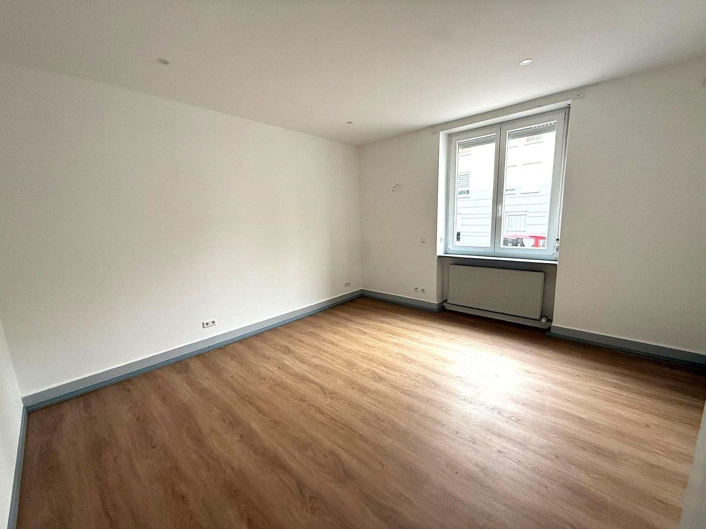 Pronájem bytu 3+1 81 m², Heilbronn, Bádensko-Württembersko Pronájem bytu 3+1 81 m², Heilbronn, Bádensko-Württembersko