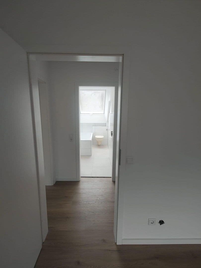 Pronájem bytu 2+kk 55 m², Schellenbecker Strasse 7, Wuppertal, Severní Porýní-Vestfálsko Pronájem bytu 2+kk 55 m², Schellenbecker Strasse 7, Wuppertal, Severní Porýní-Vestfálsko