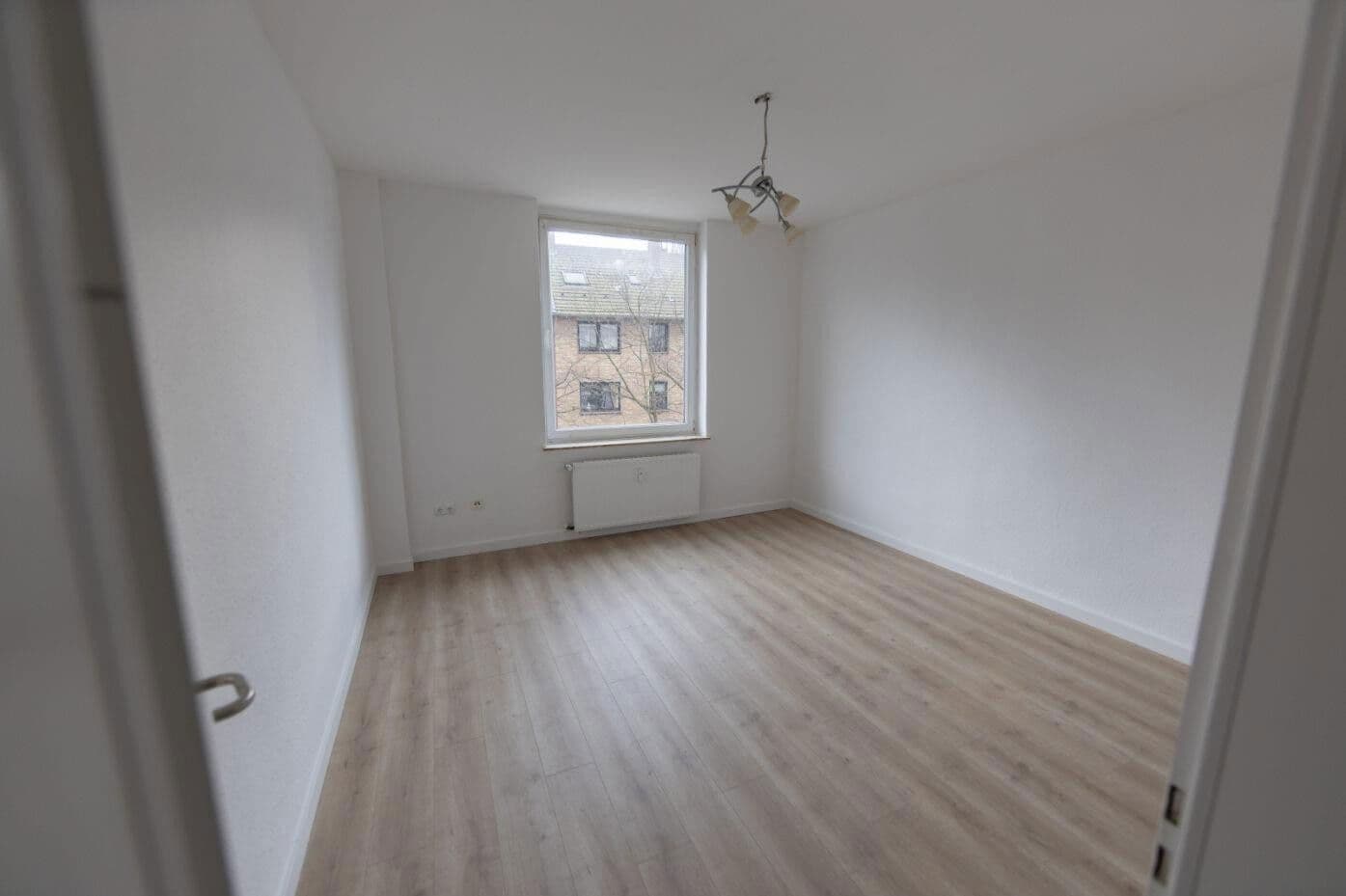 Pronájem bytu 2+1 60 m², Sommerstraße 1, Duisburg, Severní Porýní-Vestfálsko Pronájem bytu 2+1 60 m², Sommerstraße 1, Duisburg, Severní Porýní-Vestfálsko
