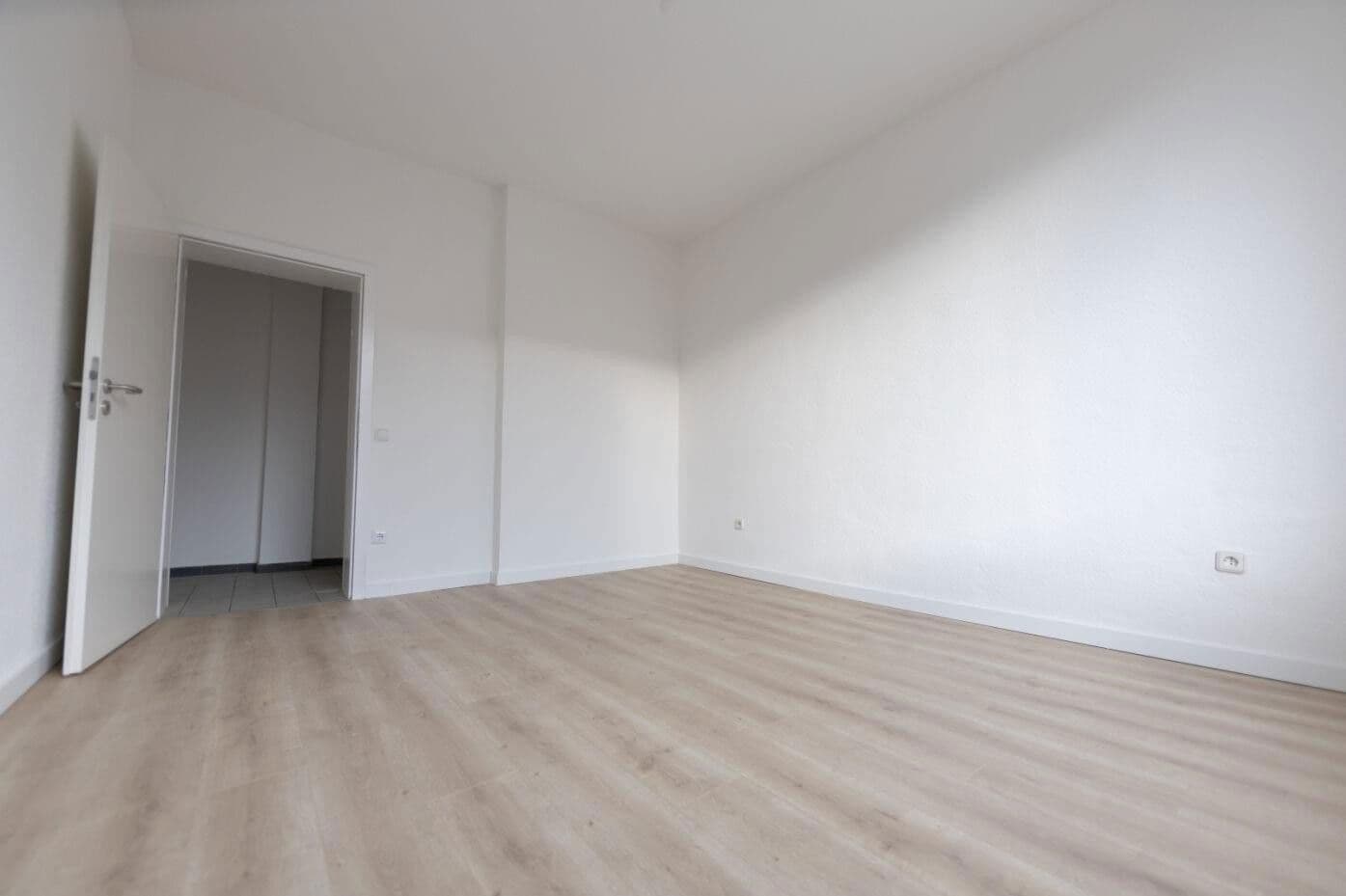 Pronájem bytu 2+1 60 m², Sommerstraße 1, Duisburg, Severní Porýní-Vestfálsko Pronájem bytu 2+1 60 m², Sommerstraße 1, Duisburg, Severní Porýní-Vestfálsko