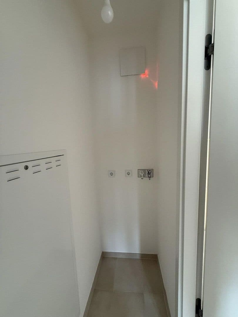 Pronájem bytu 2+1 60 m², Rudow, Berlín Pronájem bytu 2+1 60 m², Rudow, Berlín