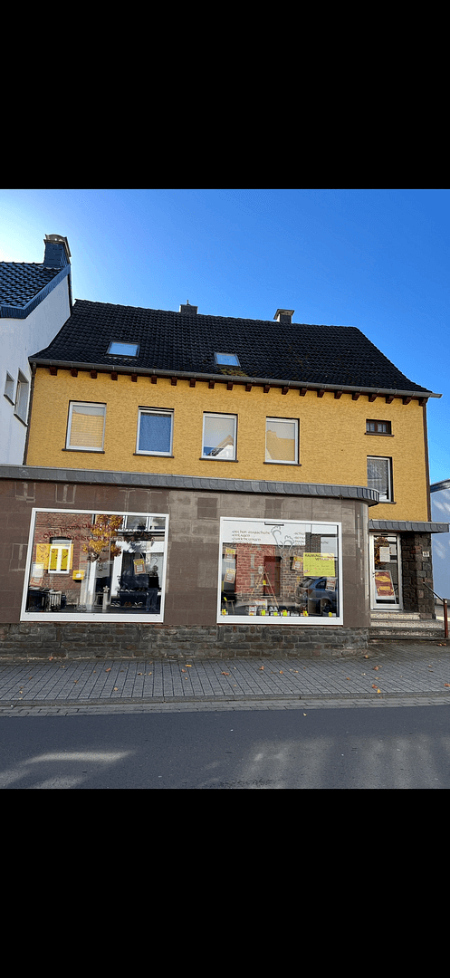 Pronájem bytu 4+1 80 m², Kölner Straße 60, Hellenthal, Severní Porýní-Vestfálsko Pronájem bytu 4+1 80 m², Kölner Straße 60, Hellenthal, Severní Porýní-Vestfálsko