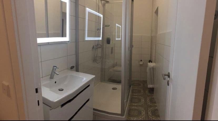 Pronájem bytu 2+1 65 m², Strausberger Platz 3, Berlin, Berlín Pronájem bytu 2+1 65 m², Strausberger Platz 3, Berlin, Berlín