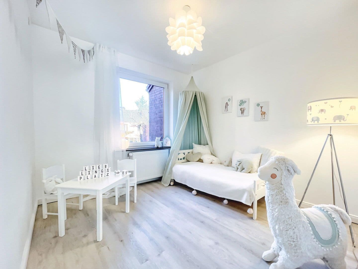 Prodej domu 116 m², pozemek 225 m², Hamburg, Hamburg Prodej domu 116 m², pozemek 225 m², Hamburg, Hamburg