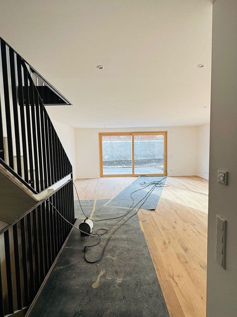 Pronájem domu 133 m², pozemek 250 m², Raubling, Bavorsko Pronájem domu 133 m², pozemek 250 m², Raubling, Bavorsko