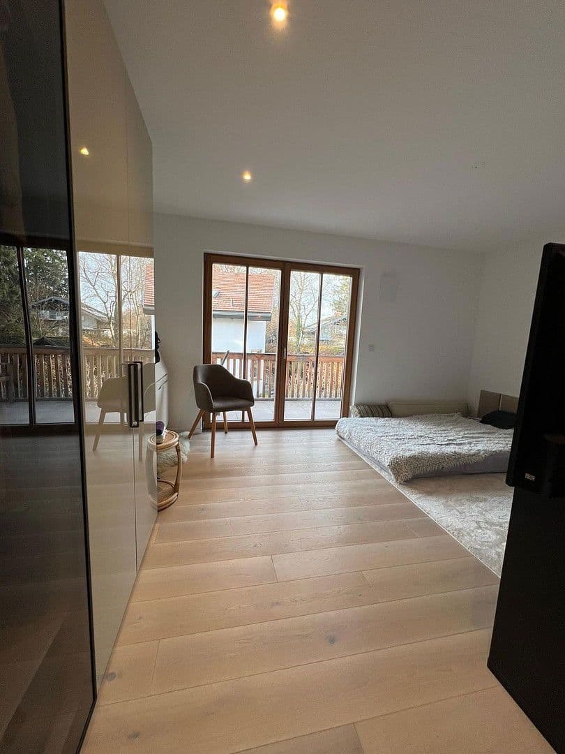 Pronájem bytu 3+1 106 m², Oberhaching, Bavorsko Pronájem bytu 3+1 106 m², Oberhaching, Bavorsko